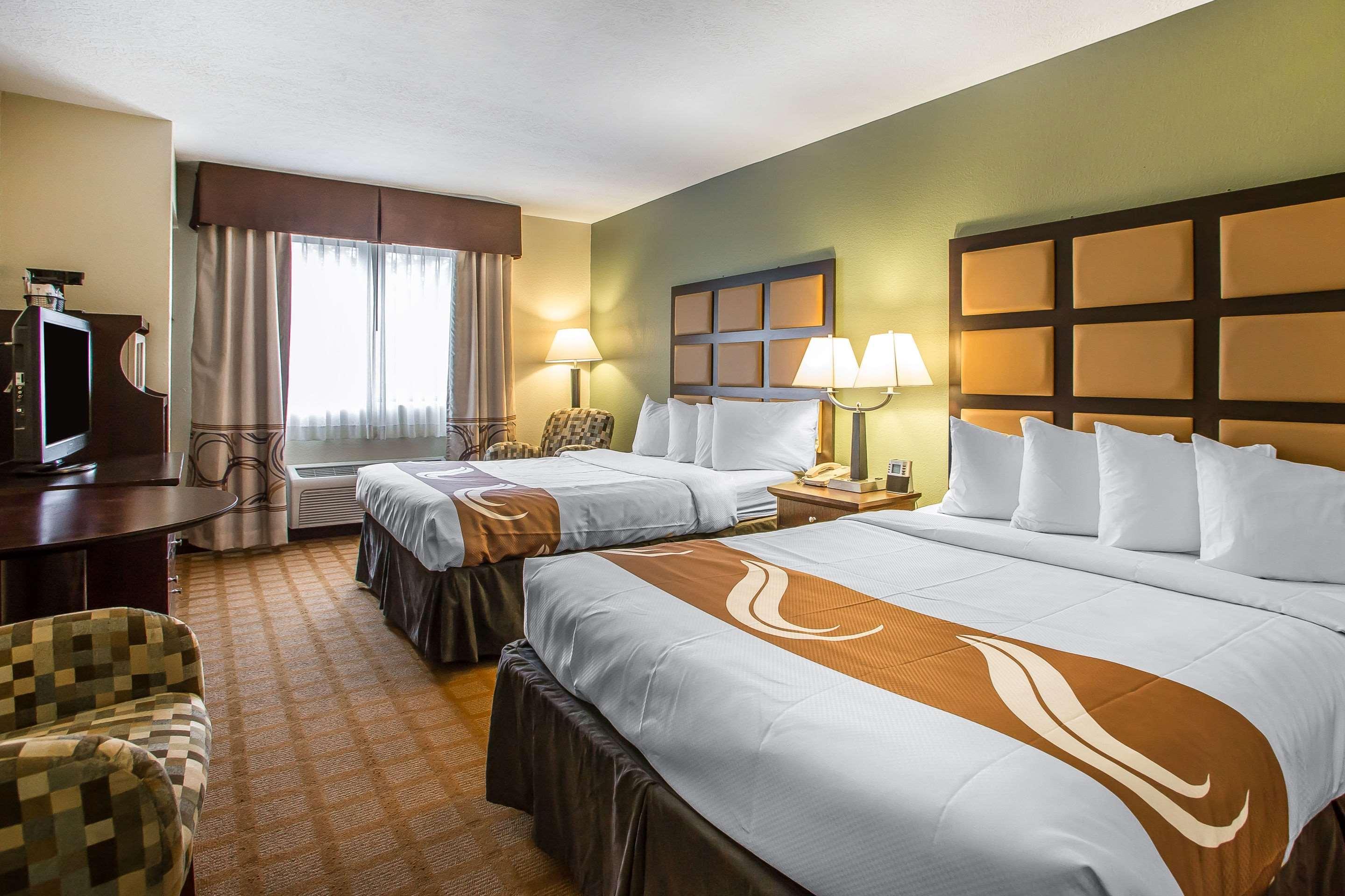 Quality Inn & Suites Marinette Eksteriør billede