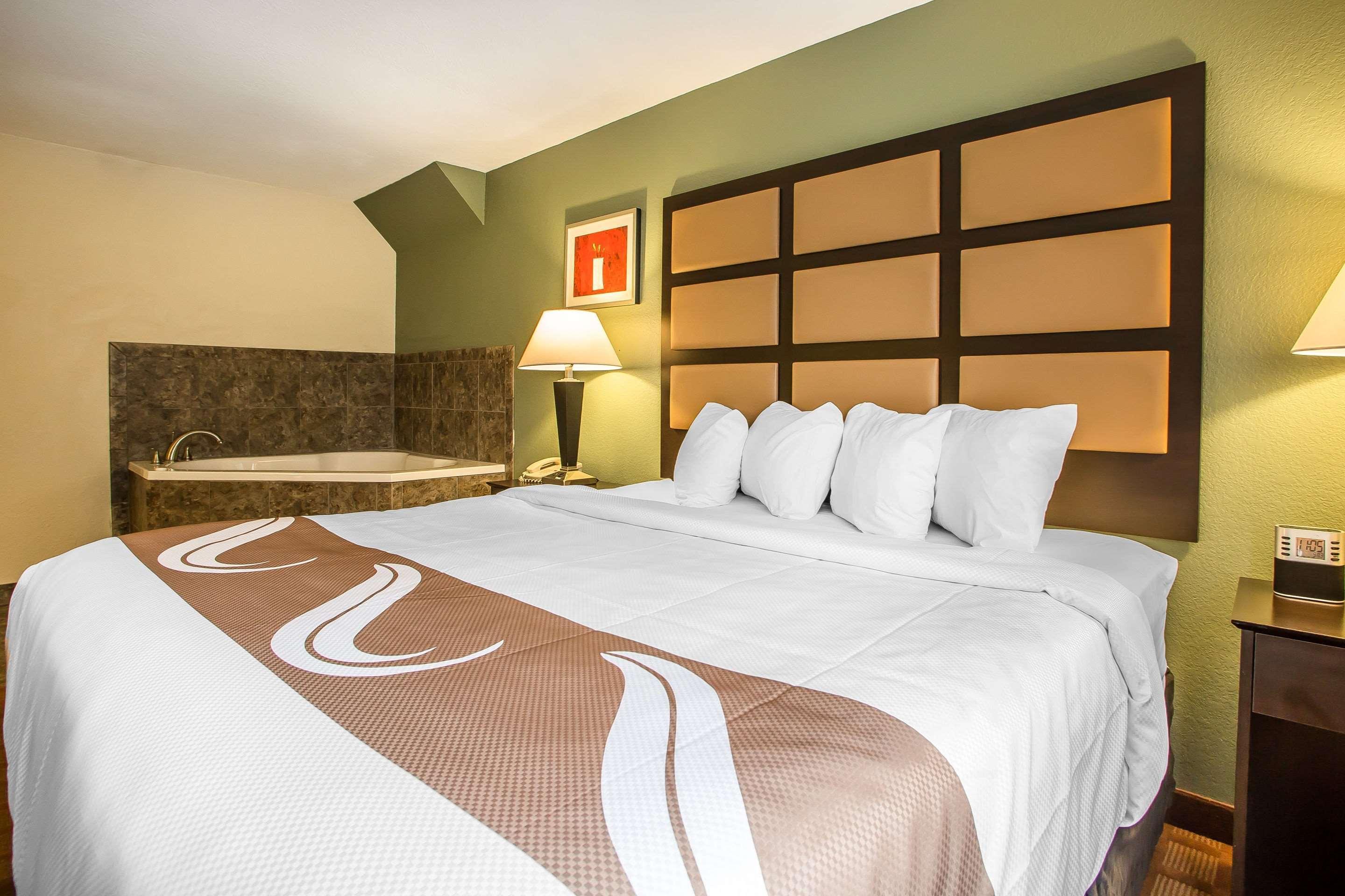 Quality Inn & Suites Marinette Eksteriør billede
