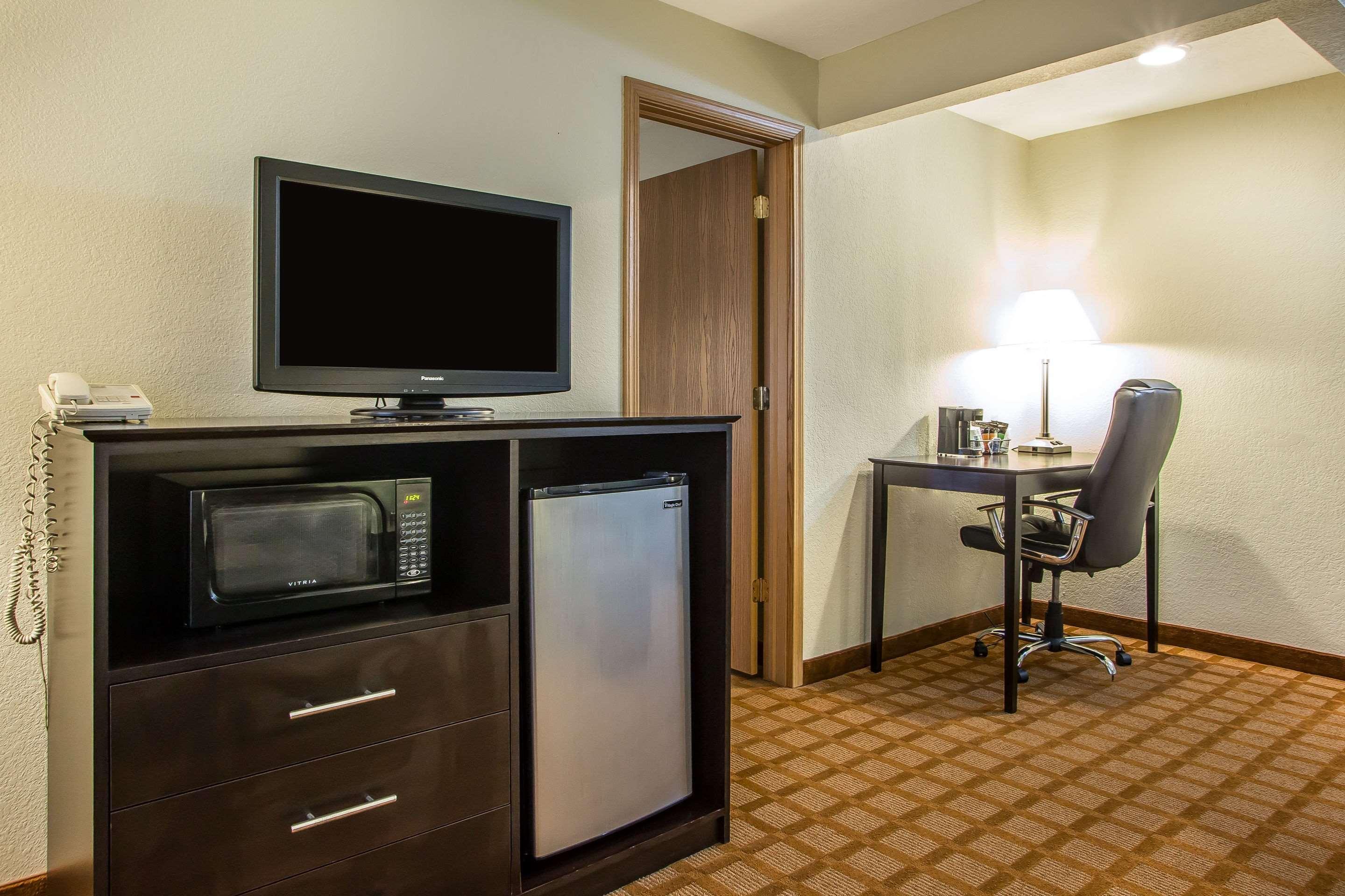 Quality Inn & Suites Marinette Eksteriør billede