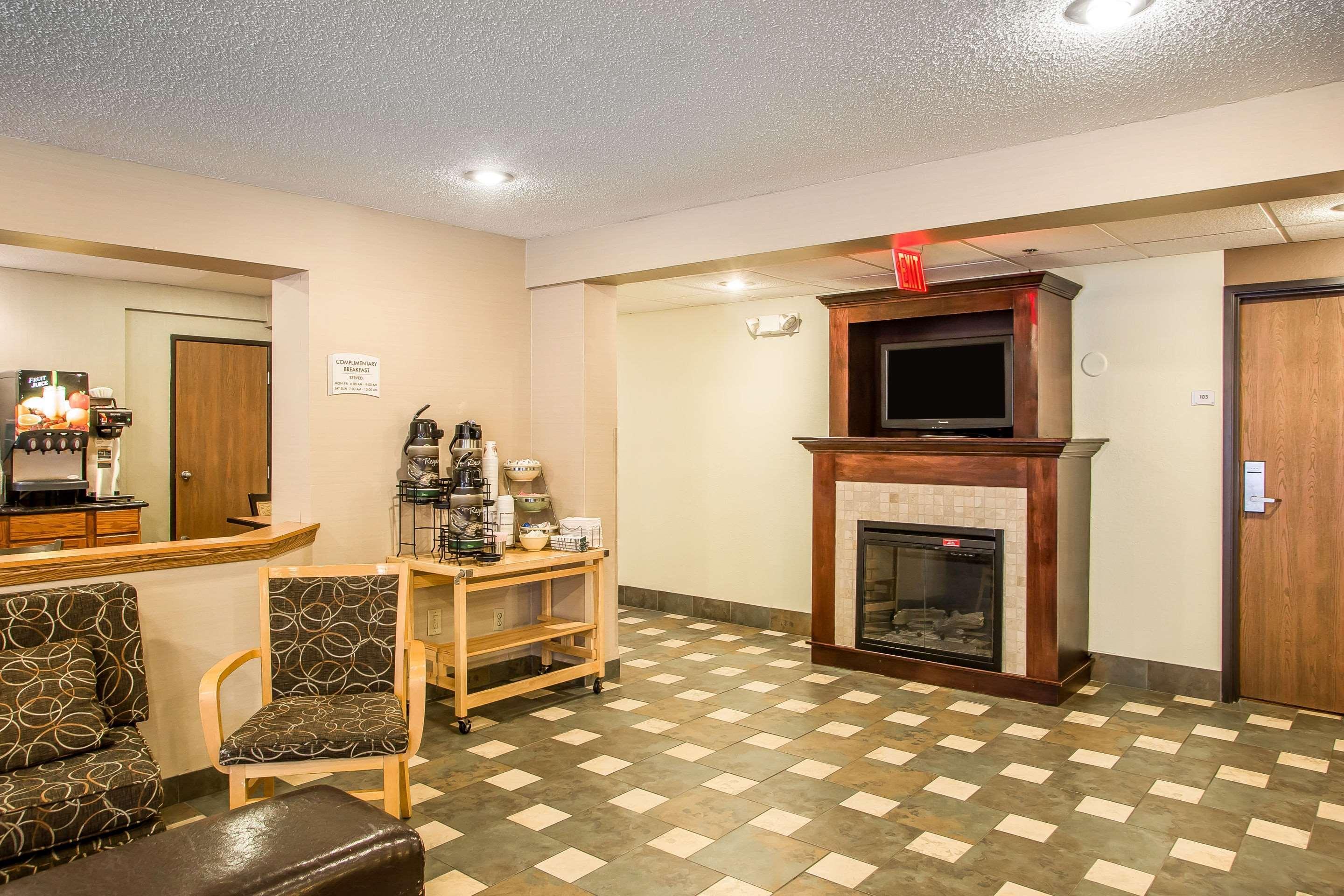 Quality Inn & Suites Marinette Eksteriør billede