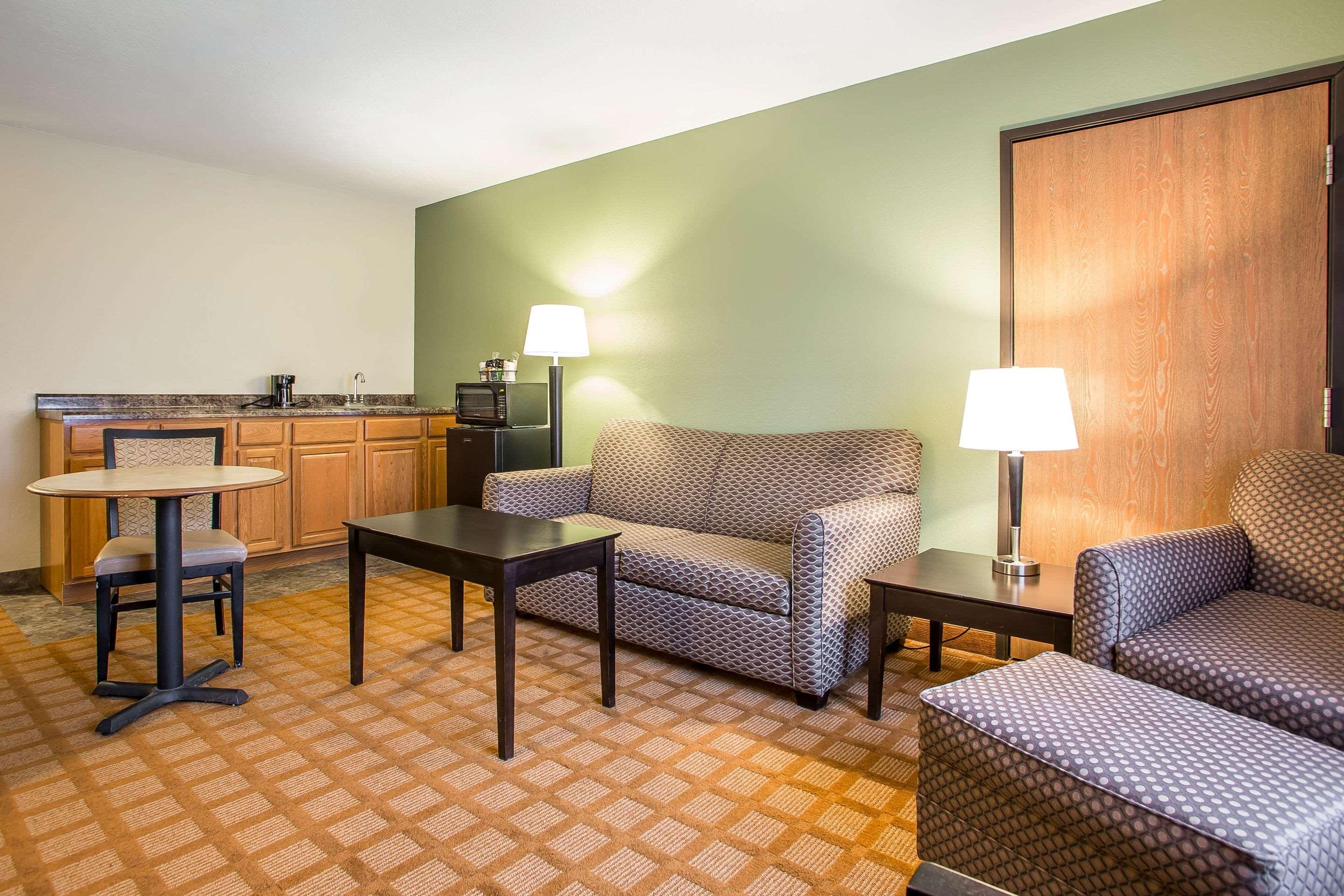 Quality Inn & Suites Marinette Eksteriør billede