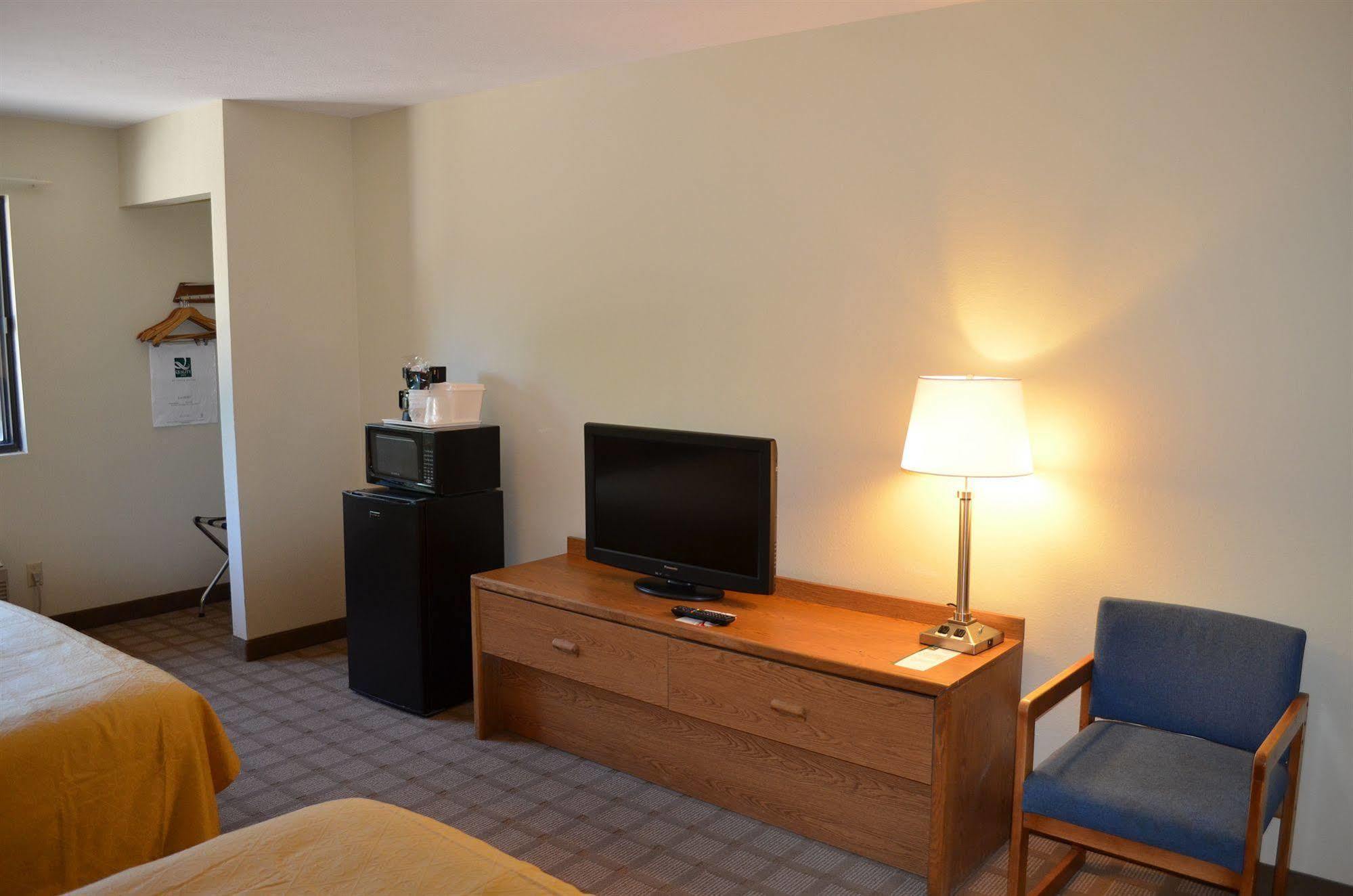 Quality Inn & Suites Marinette Værelse billede